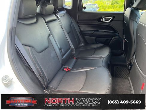 Used 2024 Jeep Compass Trailhawk image 23
