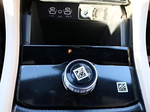 New 2025 Jeep Grand Cherokee Limited image 24