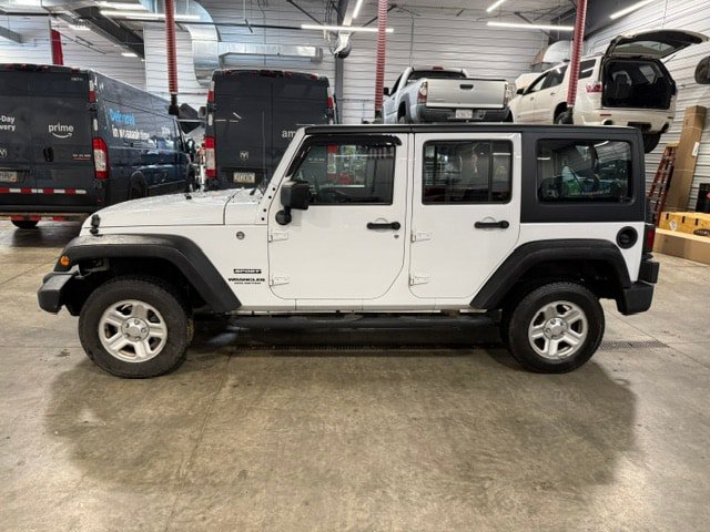 Used 2016 Jeep Wrangler Unlimited Sport AWD/4WD image 34