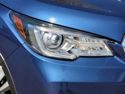 Used 2022 Subaru Ascent Touring image 11