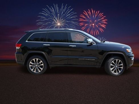 Certified 2018 Jeep Grand Cherokee Limited w/ Trailer Tow Group IV AWD/4WD image 3