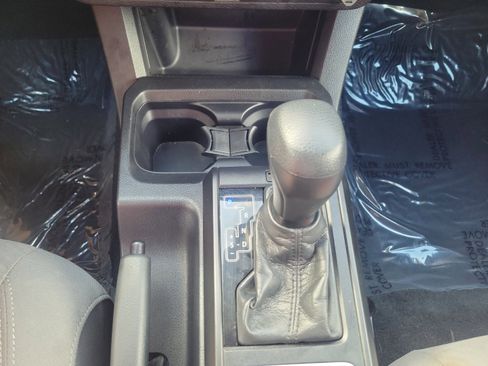 Used 2023 Toyota Tacoma SR RWD image 31