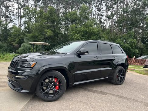 Used 2016 Jeep Grand Cherokee SRT AWD/4WD image 4