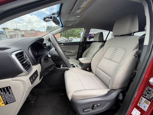 Used 2020 Kia Sportage LX w/ LX Popular Package FWD image 11