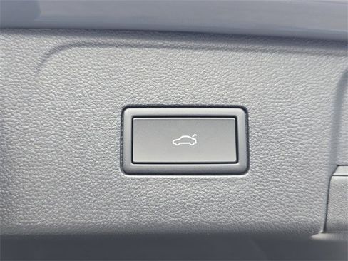 New 2026 Volkswagen Atlas SEL Premium R-Line image 31