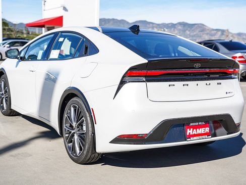 New 2026 Toyota Prius Limited image 9