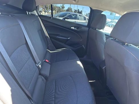 Used 2017 Chevrolet Cruze LS image 9