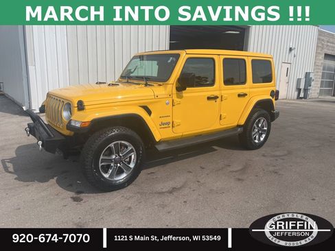 Used 2019 Jeep Wrangler Unlimited Sahara image 1