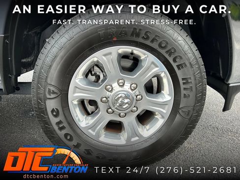 Used 2025 RAM 2500 Big Horn AWD/4WD image 34