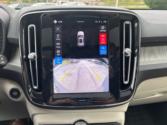 Used 2023 Volvo XC40 B5 Plus w/ Driver Assist Package AWD/4WD image 15