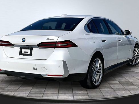 Used 2024 BMW 530i RWD image 22