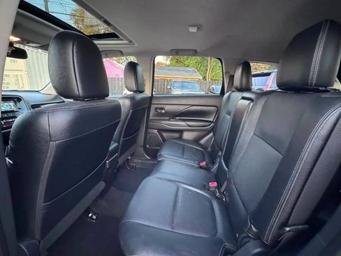 Used 2016 Mitsubishi Outlander GT AWD/4WD image 15