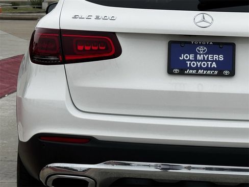 Used 2022 Mercedes-Benz GLC 300 image 10