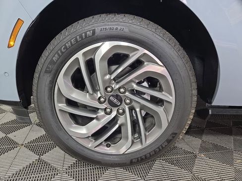 New 2025 Lincoln Navigator L Reserve AWD/4WD image 8