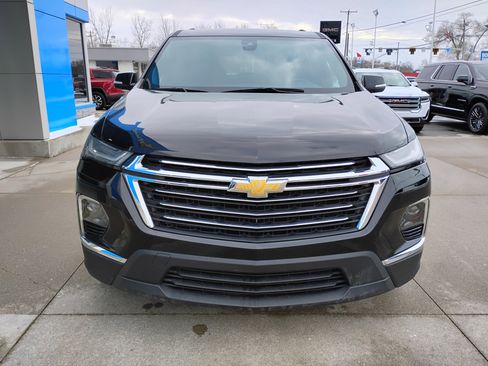 Used 2023 Chevrolet Traverse LT image 29