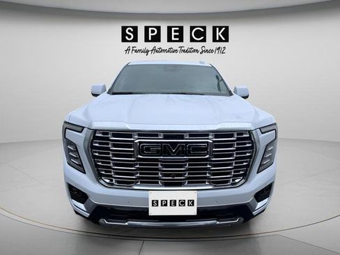 New 2026 GMC Yukon XL Denali w/ Sun & Power Step Package AWD/4WD image 8