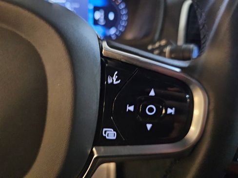 Certified 2023 Volvo XC90 B6 Plus AWD/4WD image 19