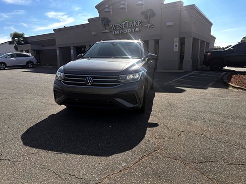 Used 2024 Volkswagen Tiguan S image 7