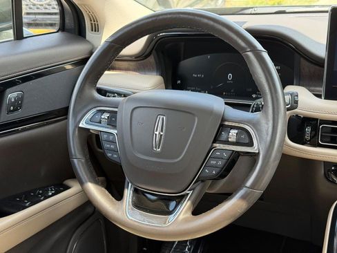 Used 2023 Lincoln Nautilus Reserve AWD/4WD image 18