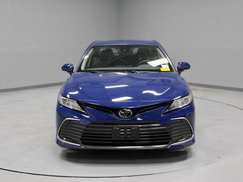 Used 2023 Toyota Camry LE w/ Convenience Package FWD image 5
