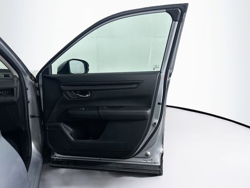 Used 2025 Honda CR-V LX image 30