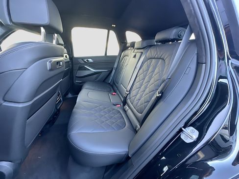 New 2026 BMW X5 sDrive40i w/ M Sport Package RWD image 17