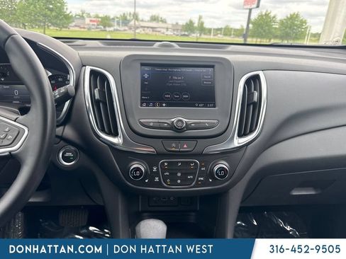 Used 2024 Chevrolet Equinox LT FWD image 7
