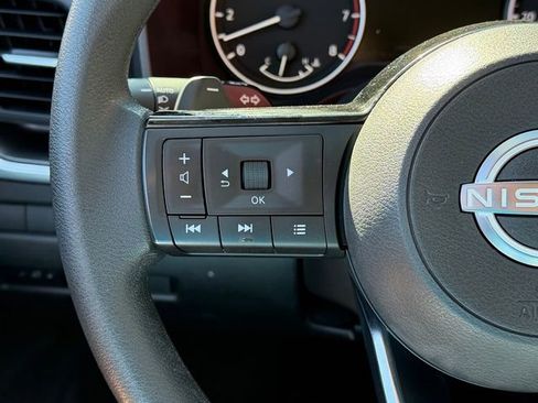 Certified 2023 Nissan Rogue SV image 13