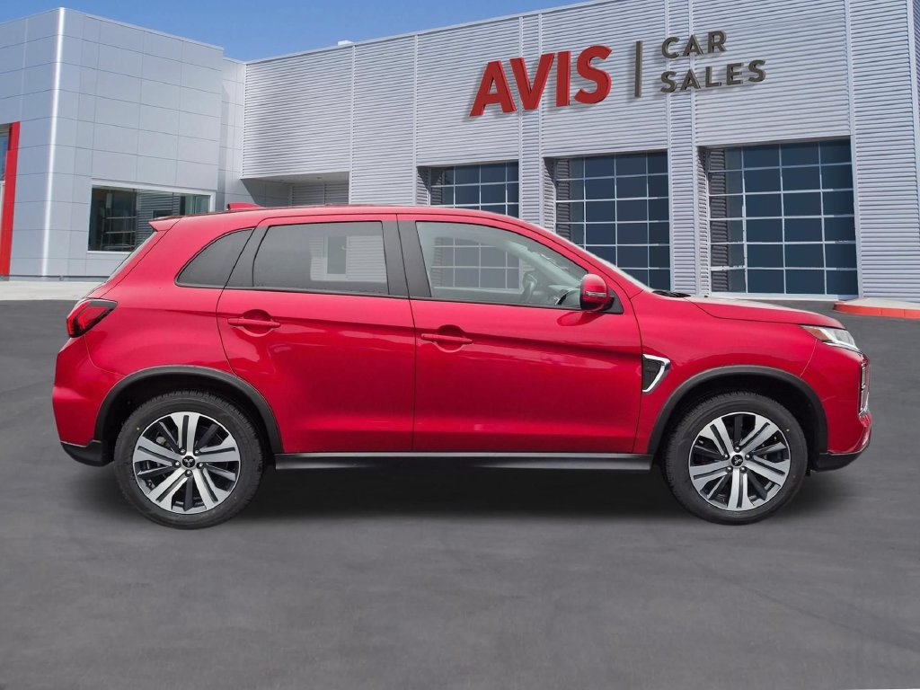 Used 2025 Mitsubishi Outlander Sport SE AWD/4WD image 5
