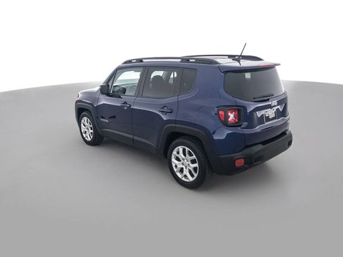 Used 2016 Jeep Renegade Latitude FWD image 7