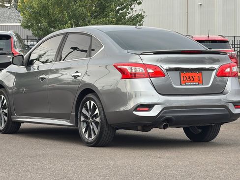 Used 2018 Nissan Sentra SR w/ Technology Package FWD image 7