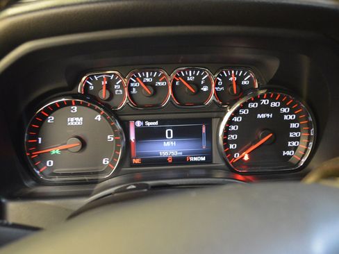 Used 2016 GMC Sierra 1500 SLE w/ SLE Value Package AWD/4WD image 17
