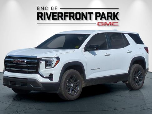 Used 2026 GMC Terrain Elevation w/ Technology Package II AWD/4WD image 7