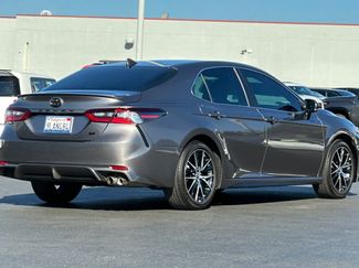 Used 2024 Toyota Camry SE video 2