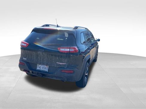 Used 2015 Jeep Cherokee Trailhawk w/ Comfort/Convenience Group image 14