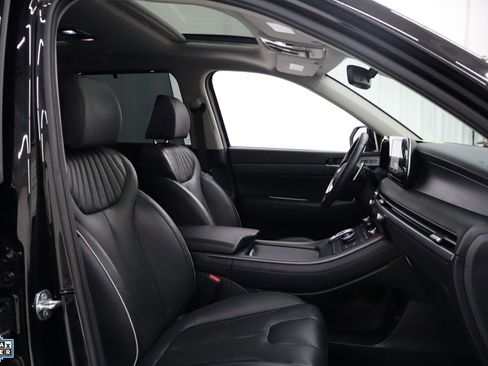 Used 2024 Hyundai Palisade Limited image 32