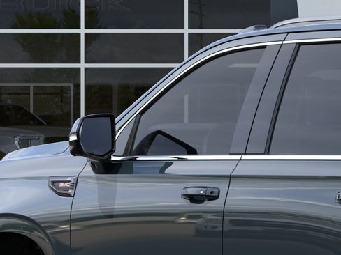 New 2026 GMC Yukon AT4 Ultimate AWD/4WD image 12