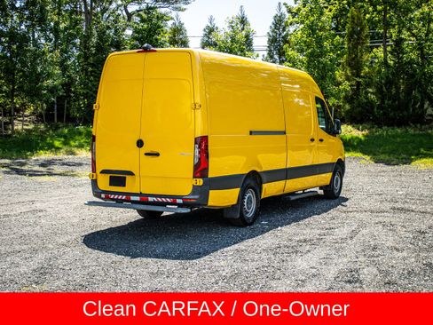 Used 2021 Mercedes-Benz Sprinter 2500 image 7