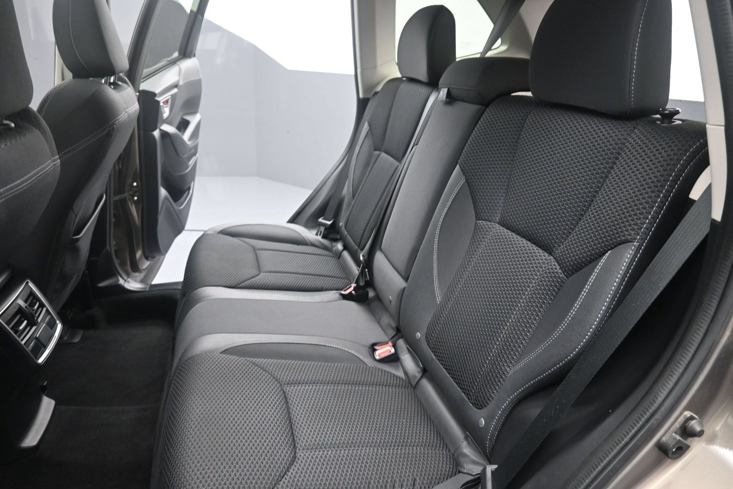 Used 2019 Subaru Forester Premium w/ All-Weather Package AWD/4WD image 35