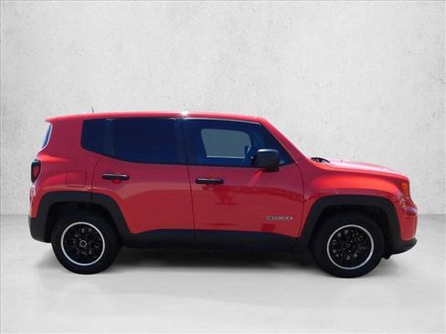 Used 2020 Jeep Renegade Sport w/ UConnect 7.0 Group FWD image 4