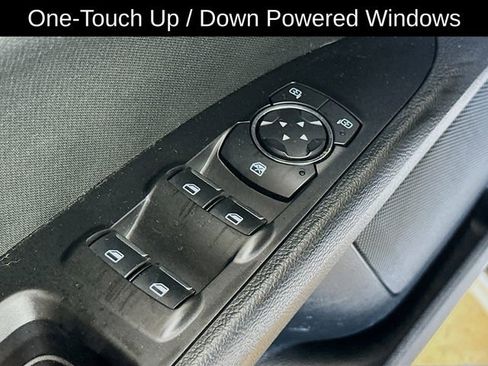 Used 2017 Ford Fusion SE FWD image 6