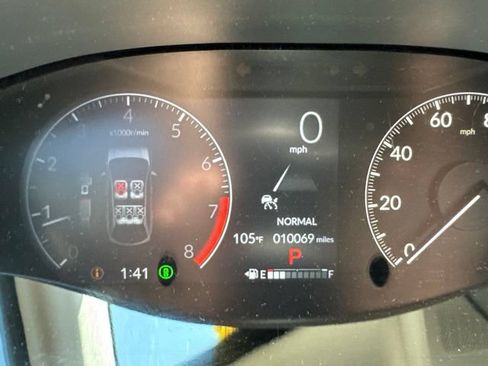 Certified 2027 Honda HR-V LX image 11