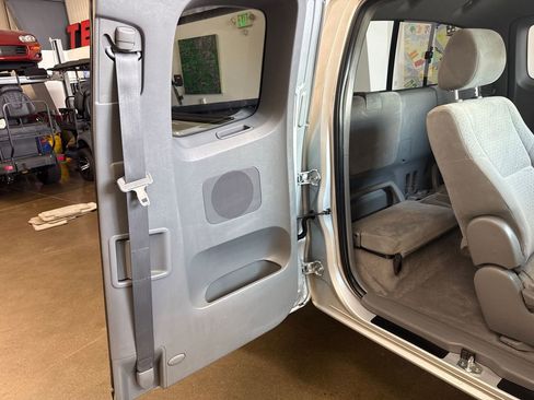 Used 2005 Toyota Tacoma PreRunner image 88