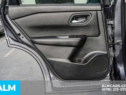 Used 2025 Nissan Rogue SV image 49