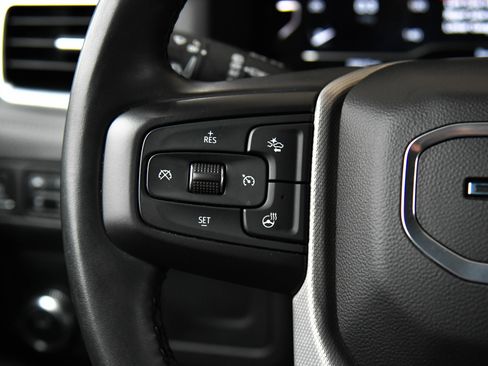 Used 2023 GMC Yukon XL Denali image 36