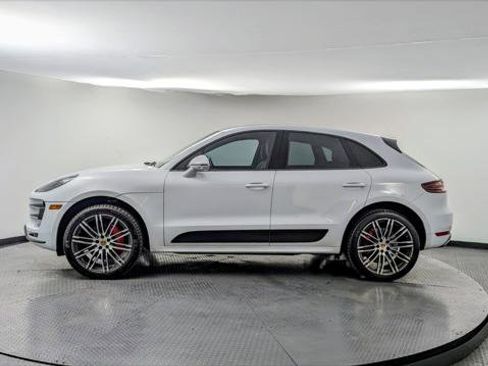 Used 2016 Porsche Macan Turbo image 3