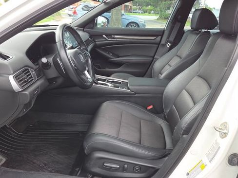 Used 2020 Honda Accord Sport image 10