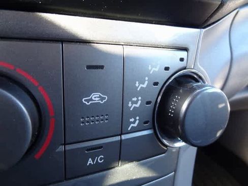 Used 2013 Toyota Highlander SE image 11