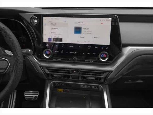 Used 2026 Lexus TX 500h AWD w/ Technology Package image 7