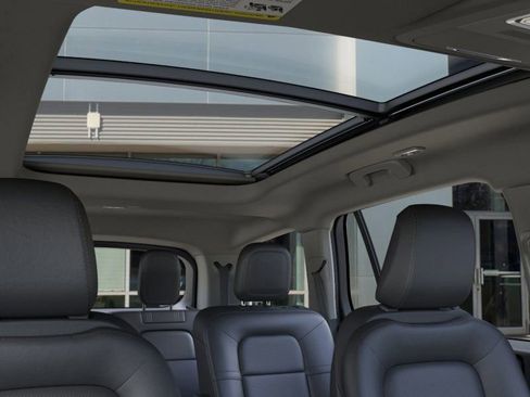 New 2026 Lincoln Aviator AWD image 22